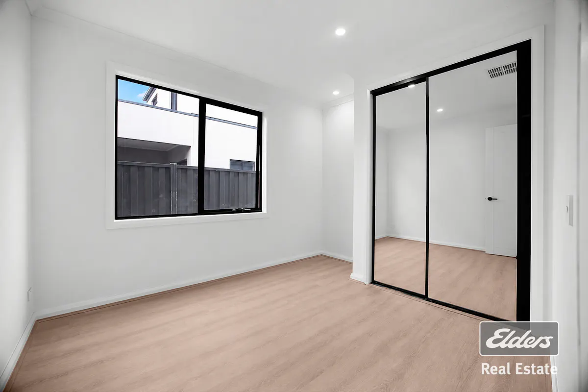 30 Ivory Street — photo 5 of 20