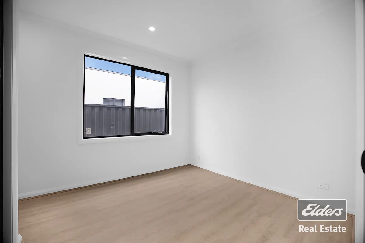 30 Ivory Street — photo 7 of 20