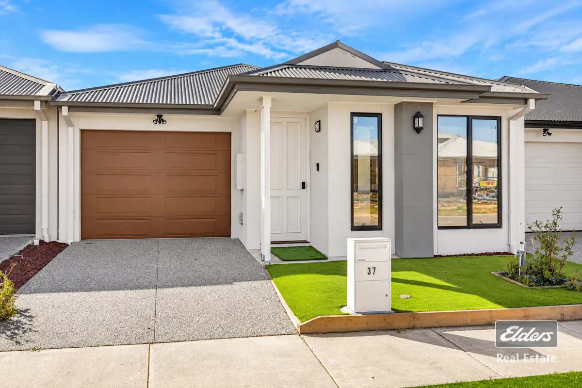 37 Gambusia Road — photo 4 of 12