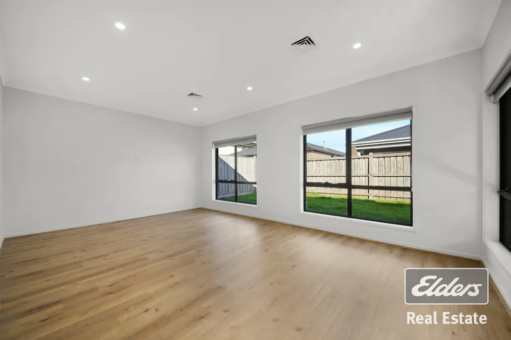 49 Hoffman Crescent, Truganina, VIC, 3029 - Image 6