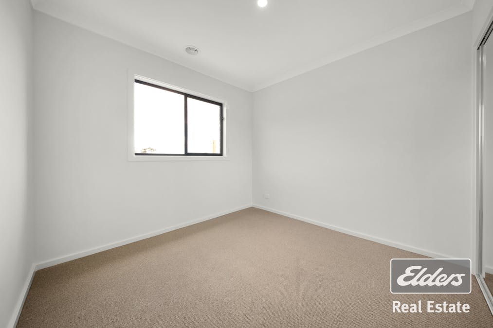 8 Astro Street, Werribee, VIC, 3030 - Image 7