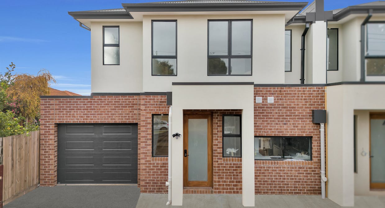 2/174 Duncans Road, Werribee, VIC, 3030 - Image 1