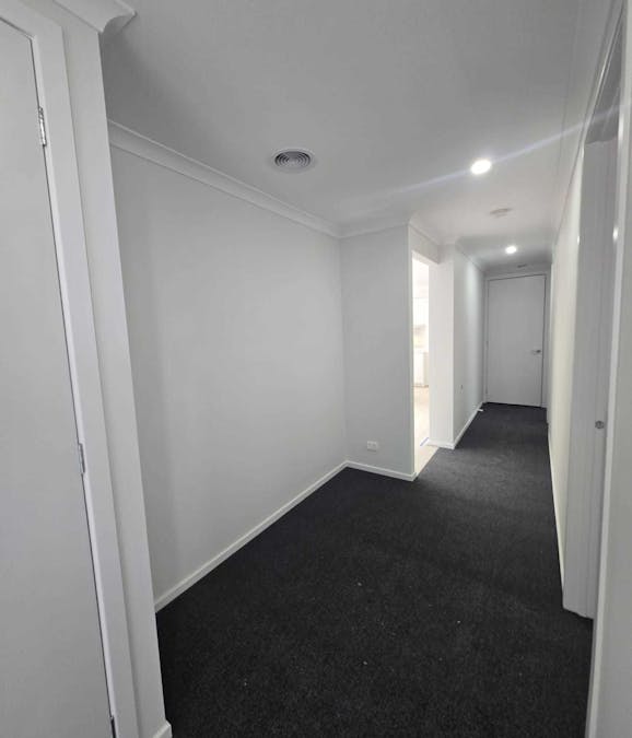 7 Faldo Street, Aintree, VIC, 3336 - Image 13