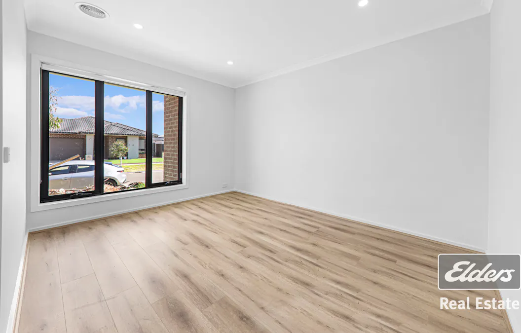 26 Wicklow Drive, Melton South, VIC, 3338 - Image 4