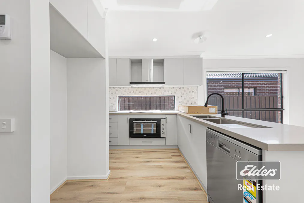 26 Wicklow Drive, Melton South, VIC, 3338 - Image 5