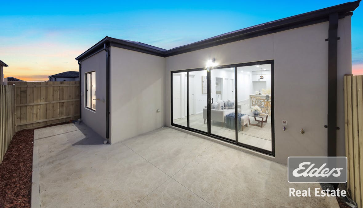 40 Palmdale Crescent, Mambourin, VIC, 3024 - Image 16