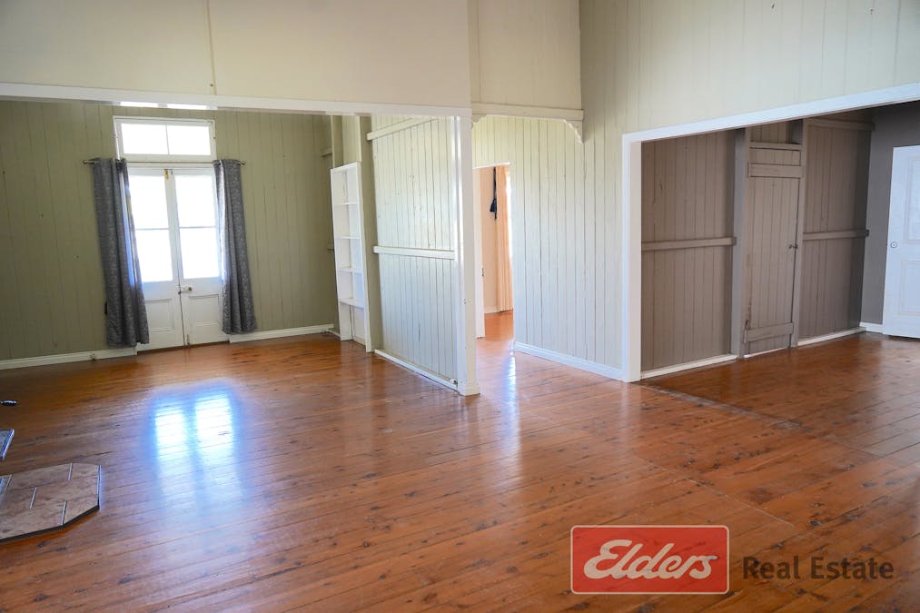 44 Arthur Street, Roma, QLD, 4455 - Image 9