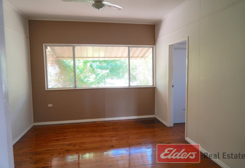 44 Arthur Street, Roma, QLD, 4455 - Image 12