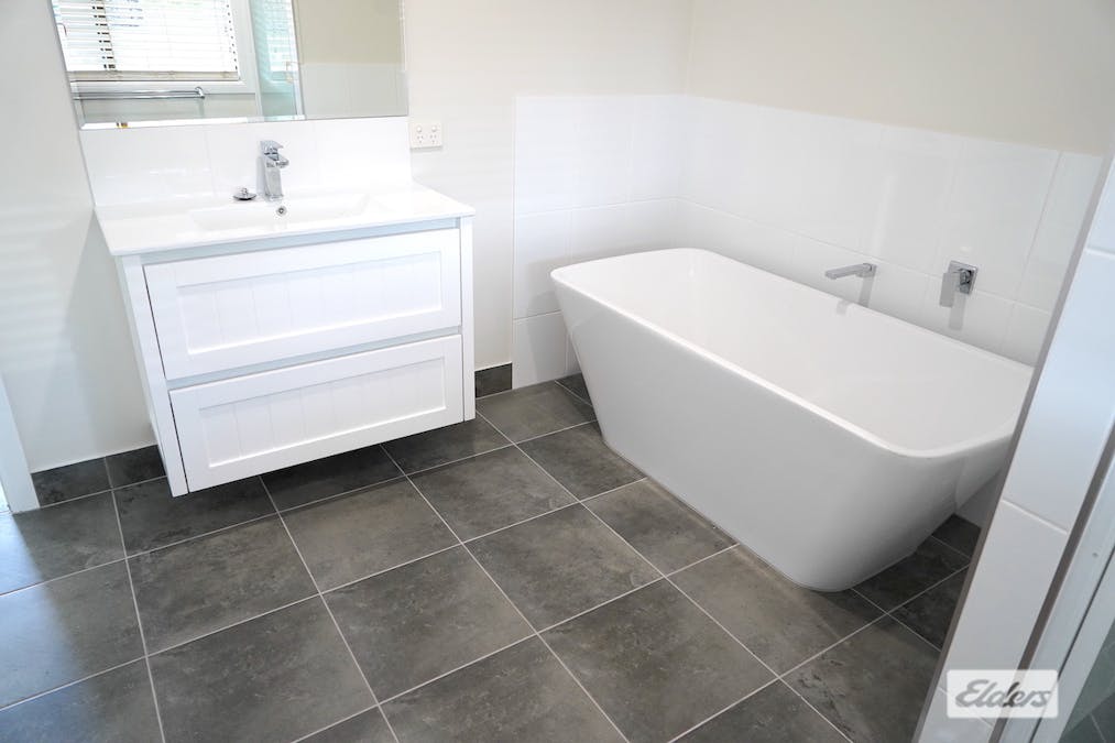 97 Charles Street, Roma, QLD, 4455 - Image 21