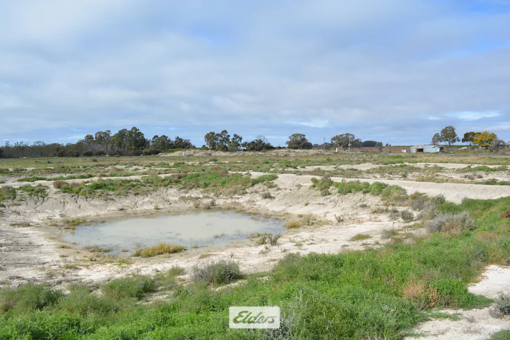 1558 Boonoonar Road, Colignan, VIC, 3494 - Image 2