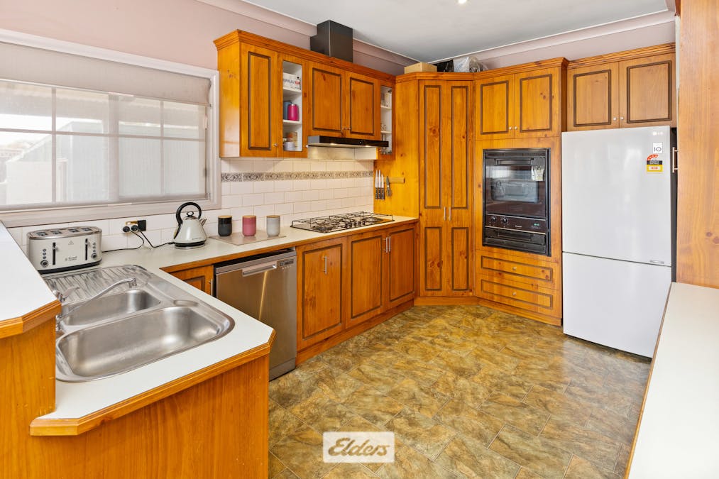 188 Dow Avenue, Cabarita, VIC, 3505 - Image 7