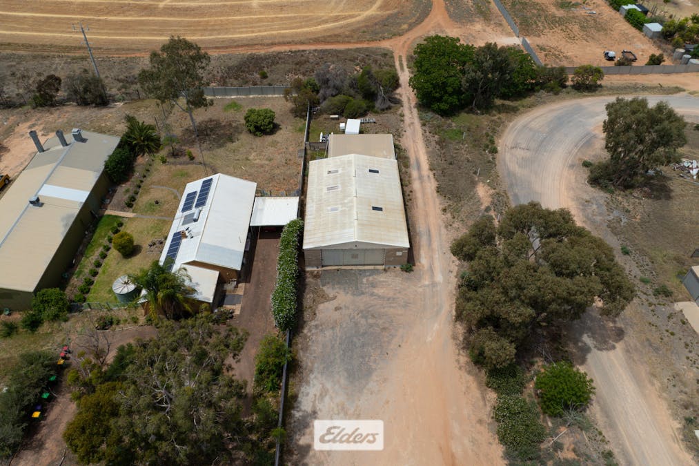 83 Farrell Street, Ouyen, VIC, 3490 - Image 16
