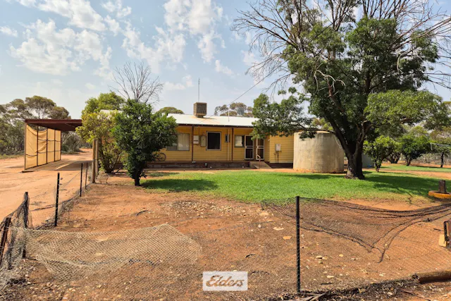 877 Parallel Road — photo from Elders Real Estate Mildura/Wentworth/Robinvale