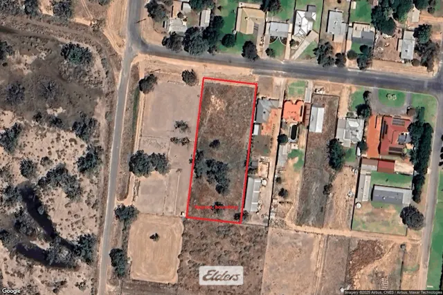 42 Nixon Street — photo from Elders Real Estate Mildura/Wentworth/Robinvale