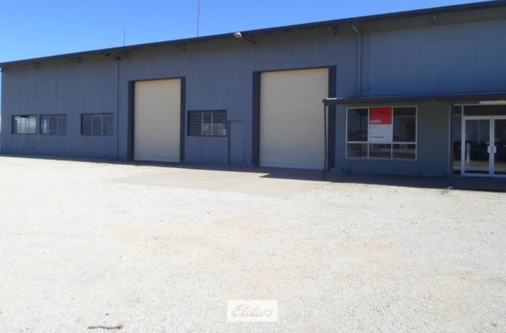 34 Moore Street, Robinvale, VIC, 3549 - Image 1