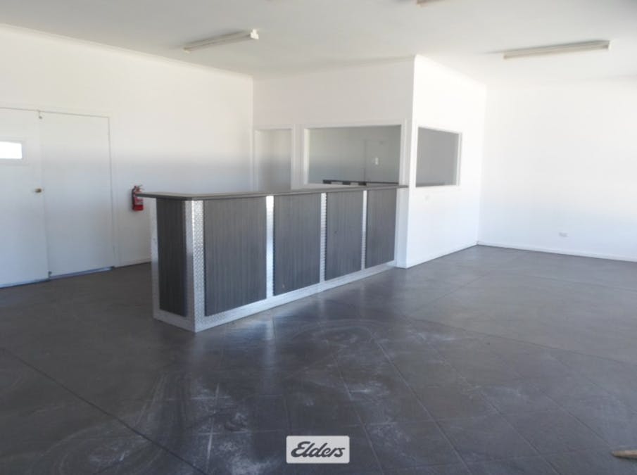 34 Moore Street, Robinvale, VIC, 3549 - Image 2