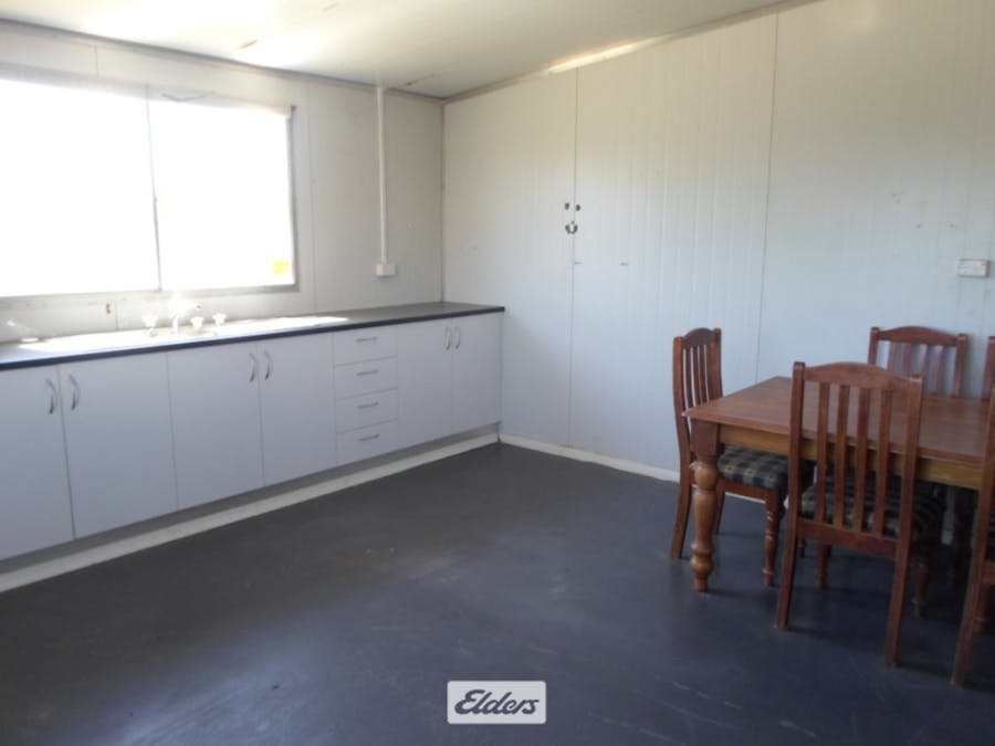 34 Moore Street, Robinvale, VIC, 3549 - Image 5