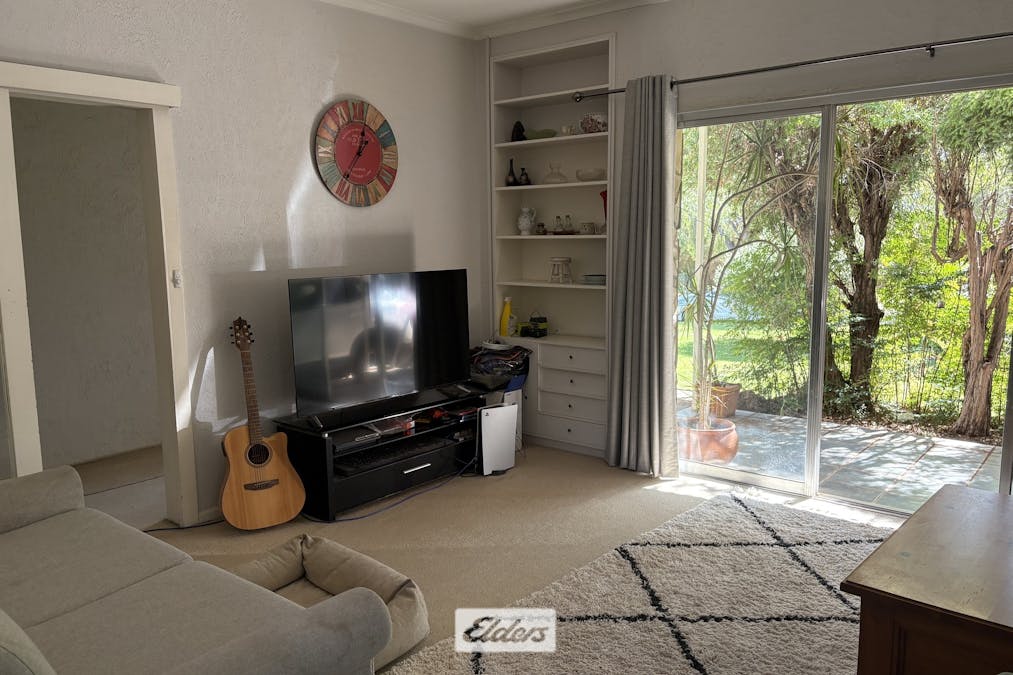 21 Carrington Street, Robinvale, VIC, 3549 - Image 8