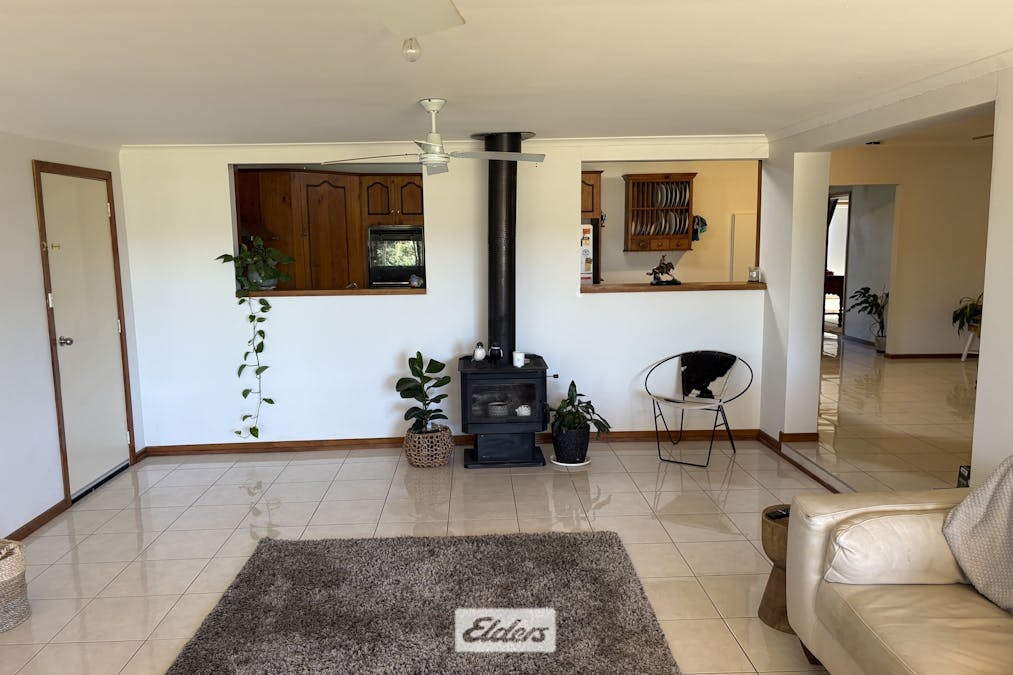 34 Nixon Street, Euston, NSW, 2737 - Image 6