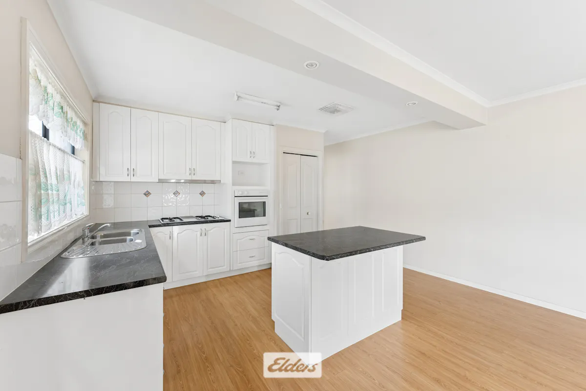490 Etiwanda Avenue — photo 4 of 18