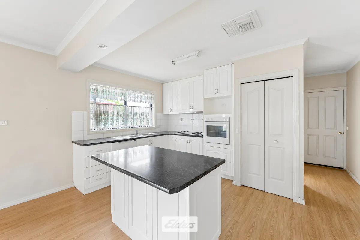 490 Etiwanda Avenue — photo 6 of 18