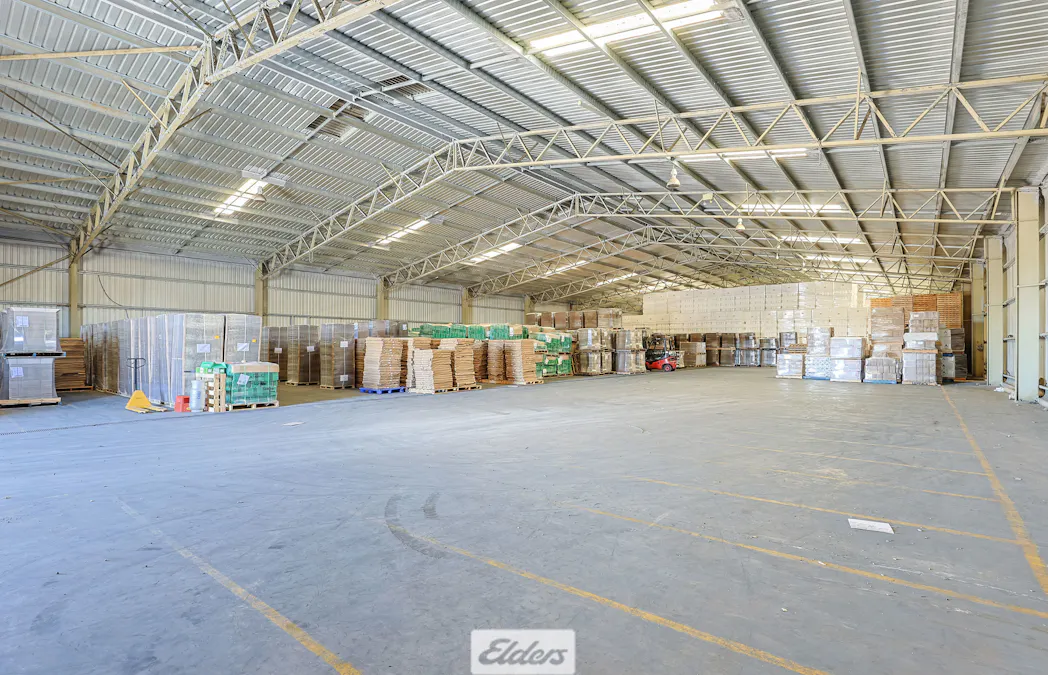 3/15 Moore Street, Robinvale, VIC, 3549 - Image 2