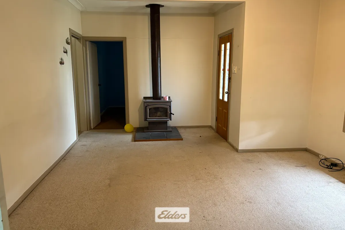 656 Anzac Road — photo 4 of 18