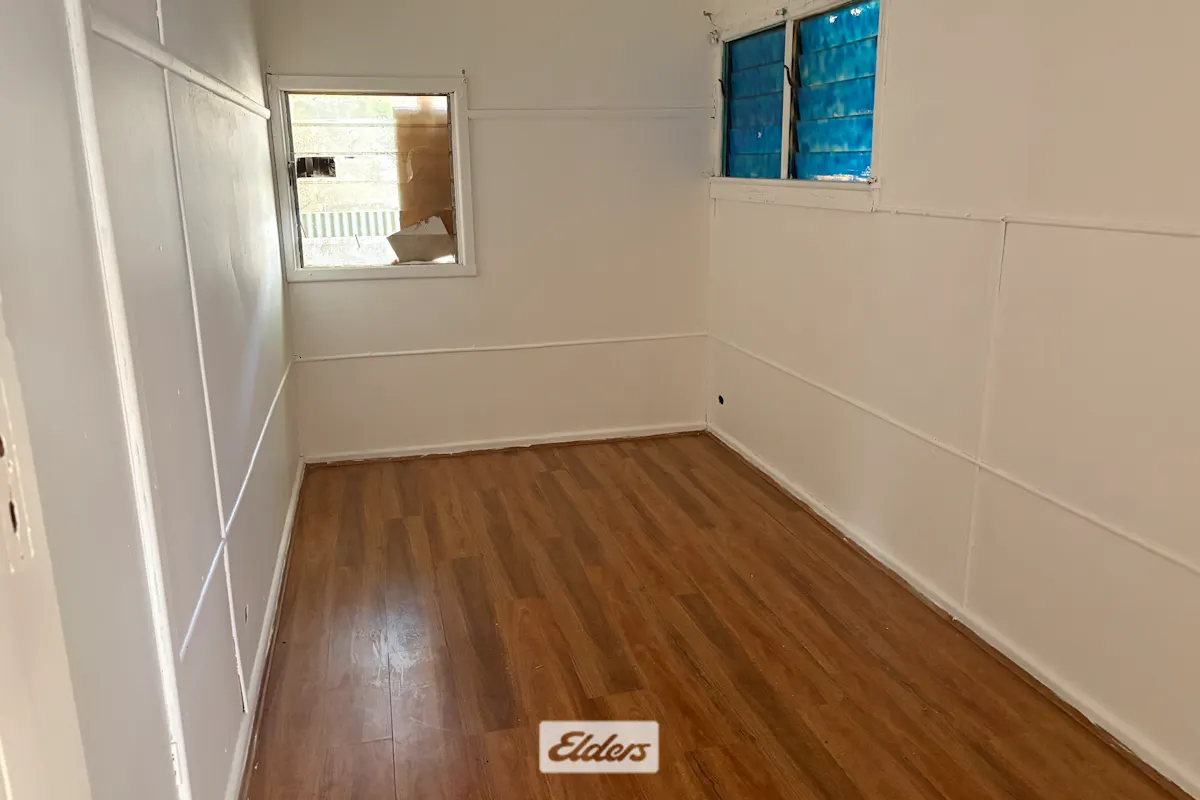 13 Warlen Avenue — photo 6 of 10