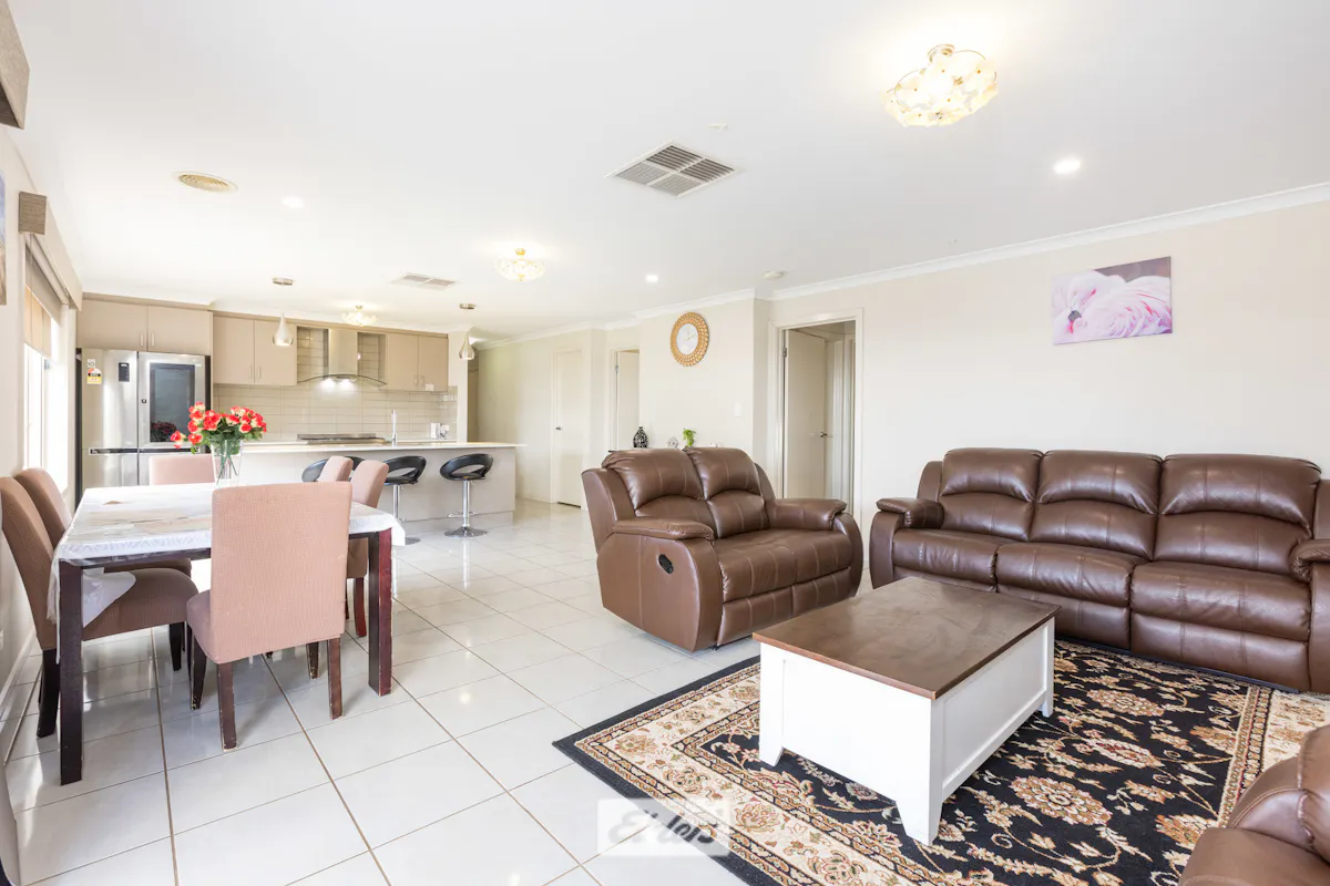 32 Montanna Drive — photo 7 of 23