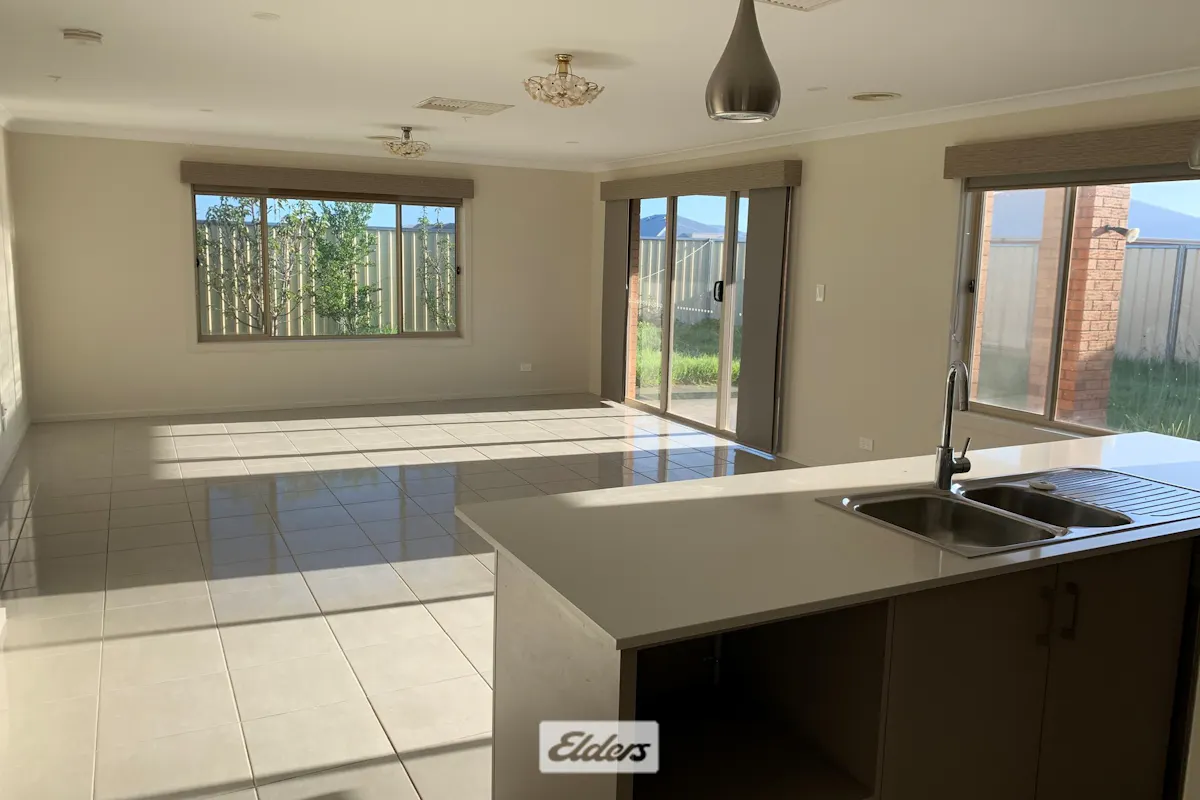 32 Montanna Drive — photo 4 of 23