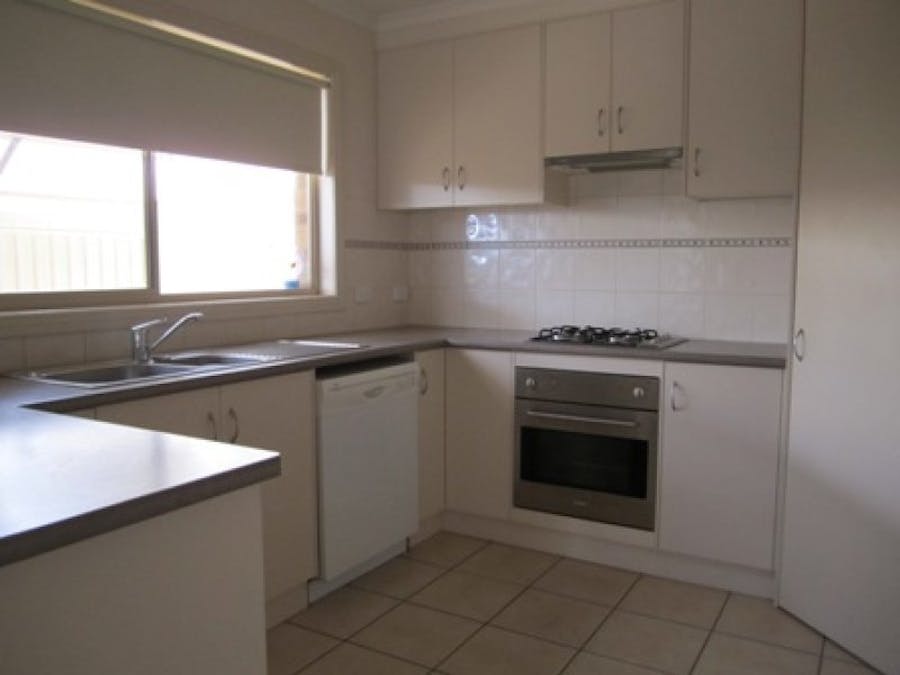 8 Thames Place, Mildura, VIC, 3500 - Image 4