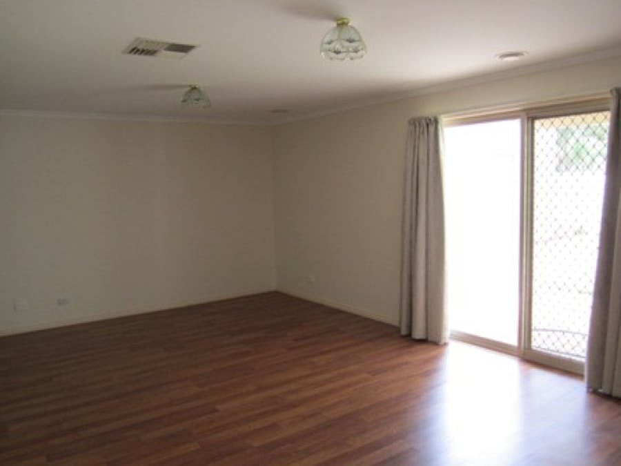8 Thames Place, Mildura, VIC, 3500 - Image 6
