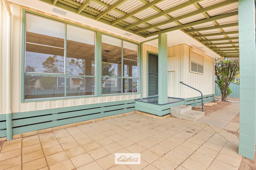 8 Hazeldene Street, Mildura, VIC, 3500 - Image 2