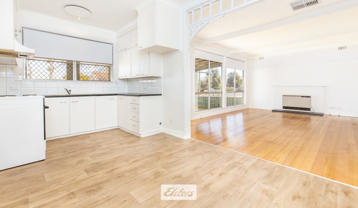 8 Hazeldene Street, Mildura, VIC, 3500 - Image 4