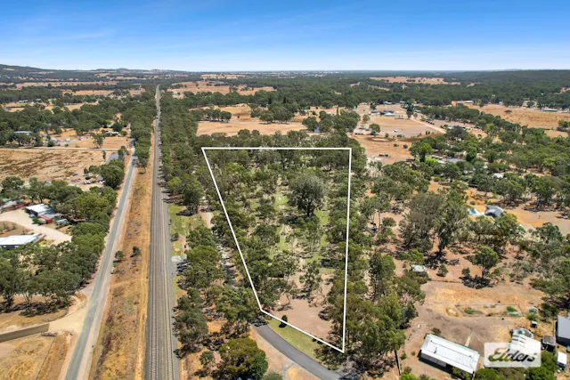 1 Epsom Road — photo from Elders Real Estate Albury/Wodonga