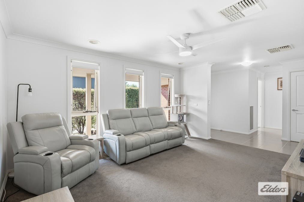 2/125 Hawdon Court, Howlong, NSW, 2643 - Image 6