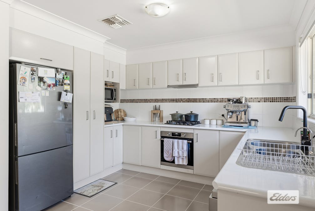 2/125 Hawdon Court, Howlong, NSW, 2643 - Image 3