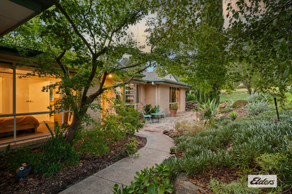 24 Donnington Drive, Wodonga, VIC, 3690 - Image 1