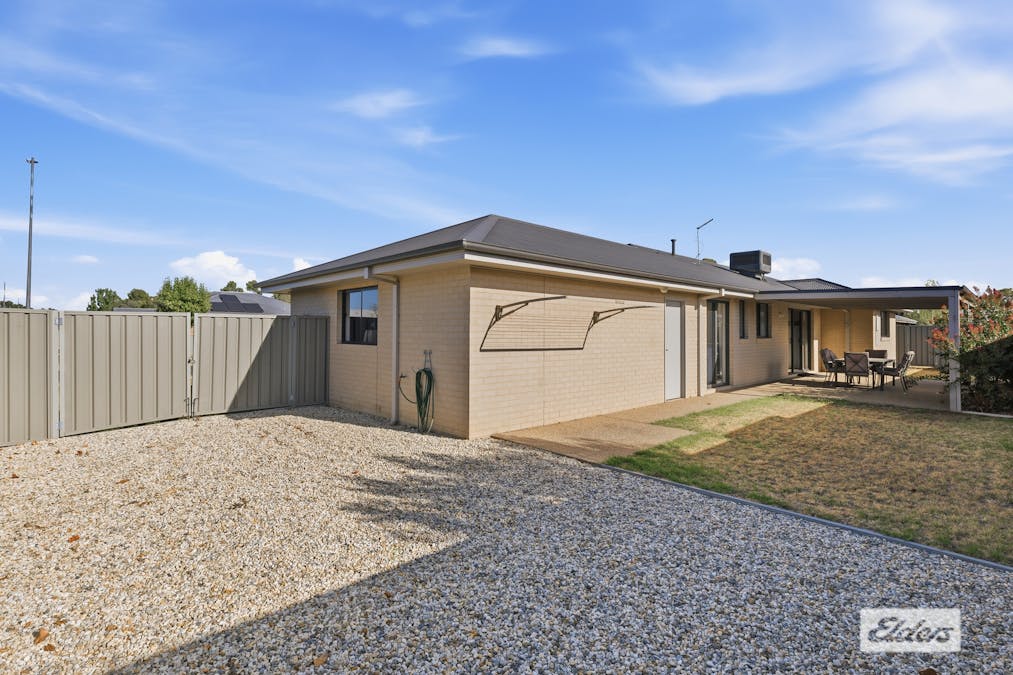 8 Gilson Place, Howlong, NSW, 2643 - Image 15
