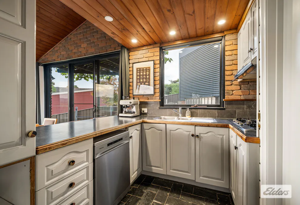 19 Warwick Road, Wodonga, VIC, 3690 - Image 9