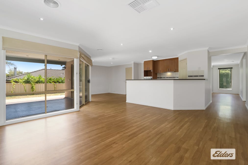 82 Barton Street, West Wodonga, VIC, 3690 - Image 6