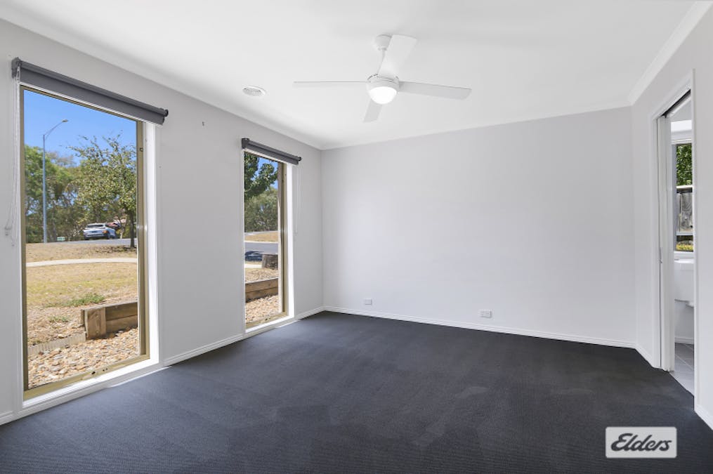 82 Barton Street, West Wodonga, VIC, 3690 - Image 4