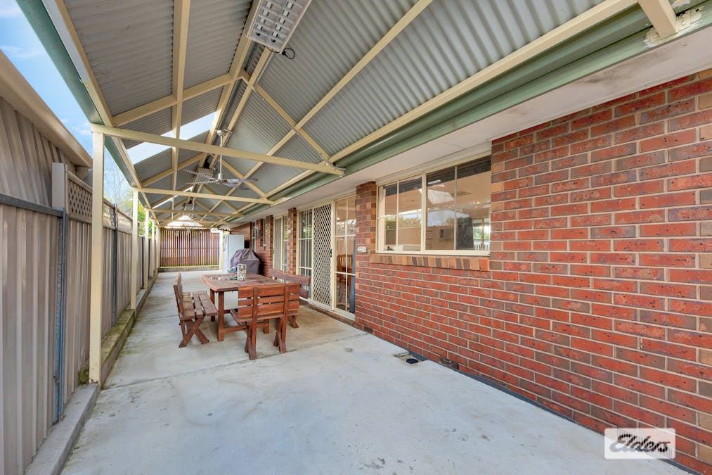 9 Dundee Drive, West Wodonga, VIC, 3690 - Image 12