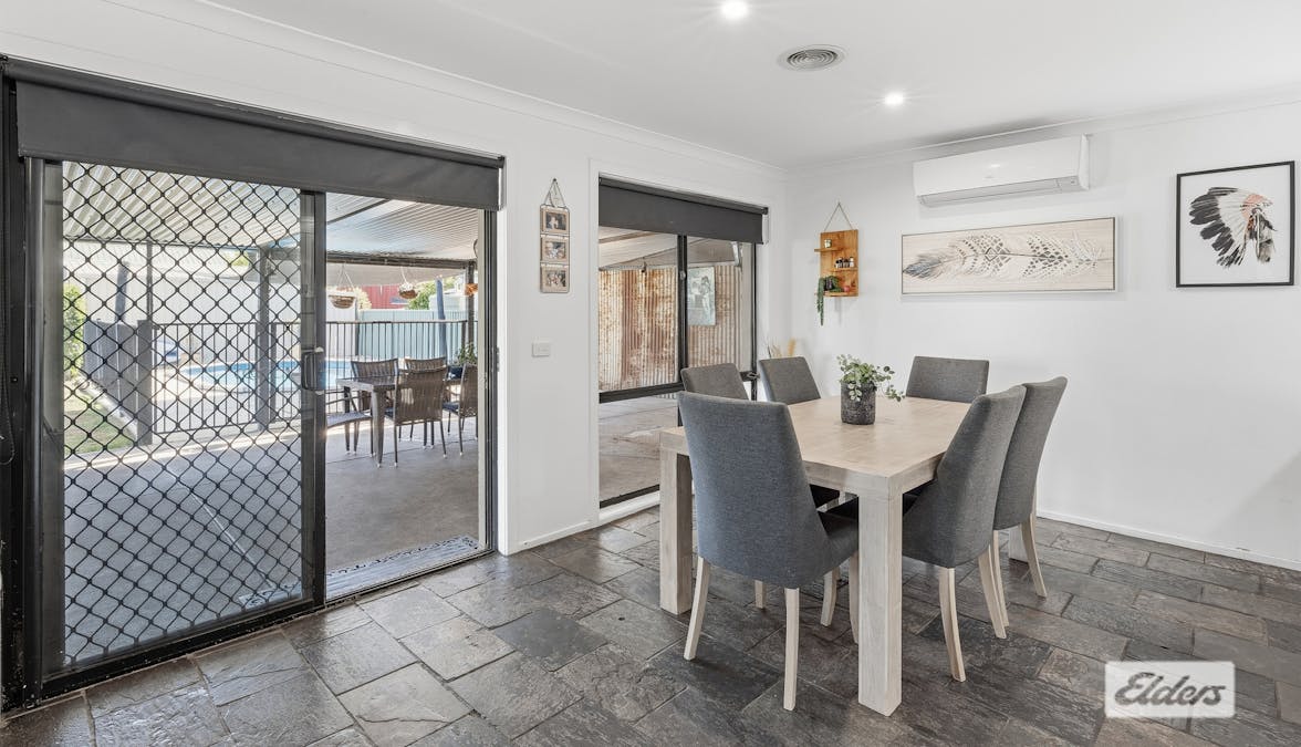 72 Townsend Street, Howlong, NSW, 2643 - Image 4