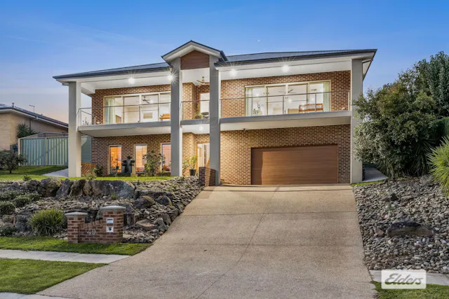 49 Clarendon Avenue — photo from Elders Real Estate Albury/Wodonga