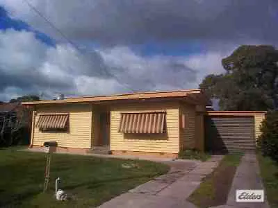 303 Clarence Street, Lavington, NSW, 2641 - Image 1
