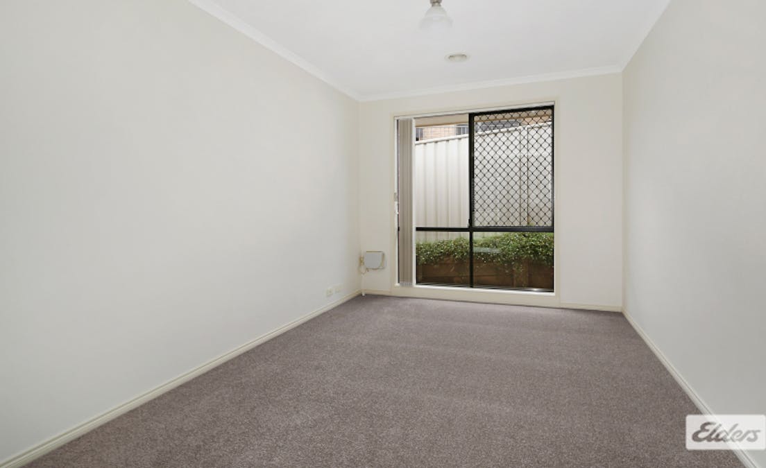 21 Carnoustie Avenue, West Wodonga, VIC, 3690 - Image 3