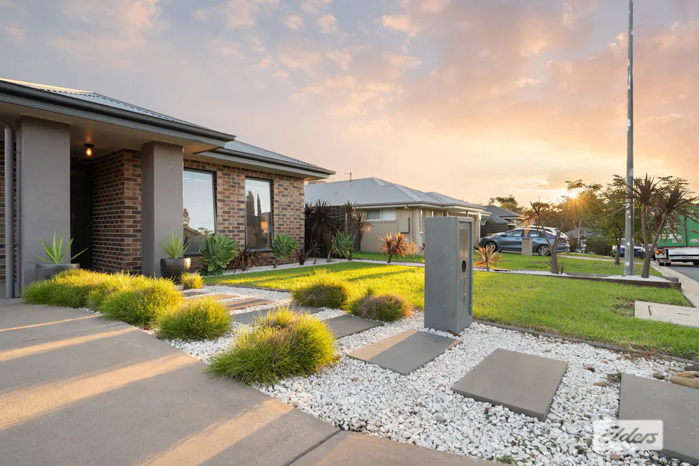 14 Paddlesteamer Court, Thurgoona, NSW, 2640 - Image 2