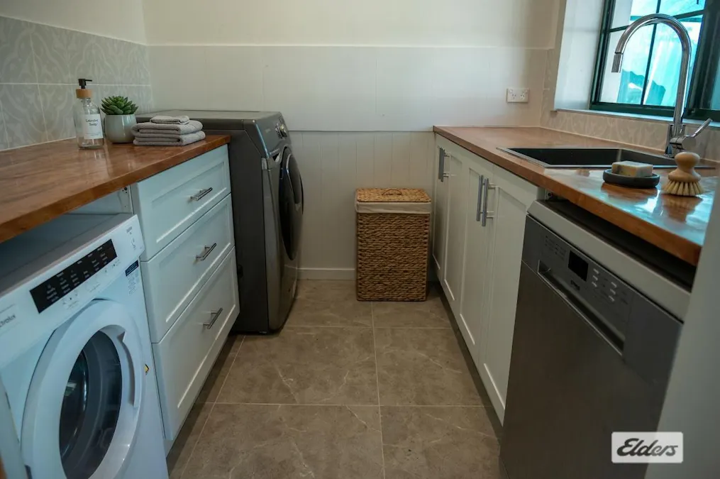 490 Alldis Avenue, Lavington, NSW, 2641 - Image 8