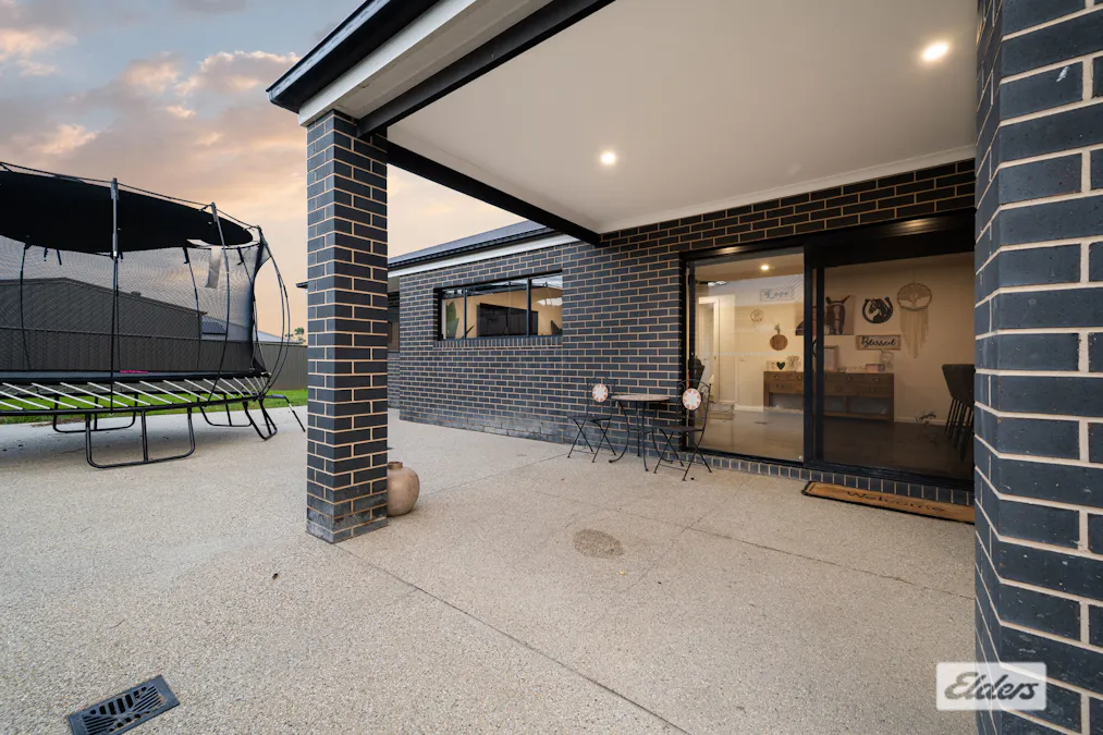 20 Hampshire Boulevard, Leneva, VIC, 3691 - Image 14